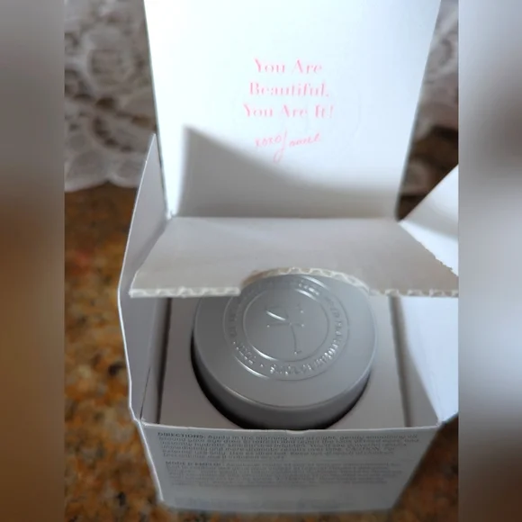 IT Cosmetics Confidence in an Eye Cream - Picture 2 of 2